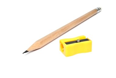 ile bir kalemtıraş kalem