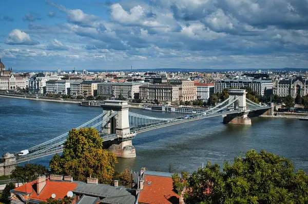 View Danube River Chain Bridge City — Stockfoto