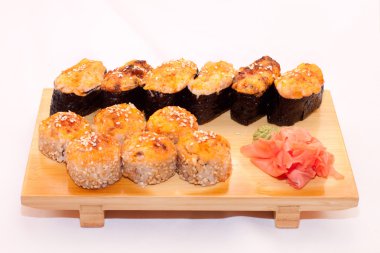 suşi ile yılan balığı