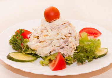 salatalık ve domates salatası görmek