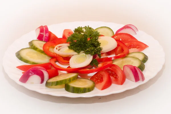Salatalık ve domatesli salata. — Stok fotoğraf
