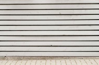 Gri yatay tahta çit