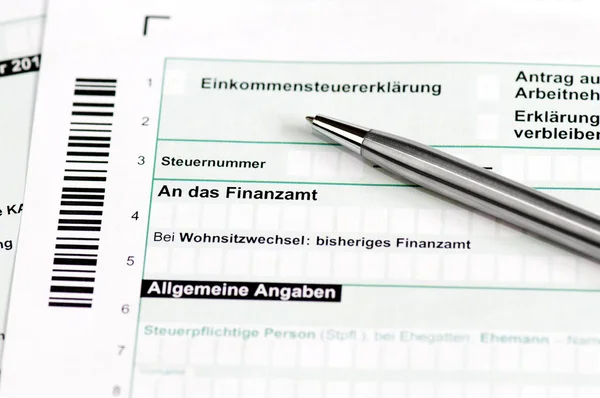 Deutsches Steuerformular - einkommensteuererklaerung — Stockfoto