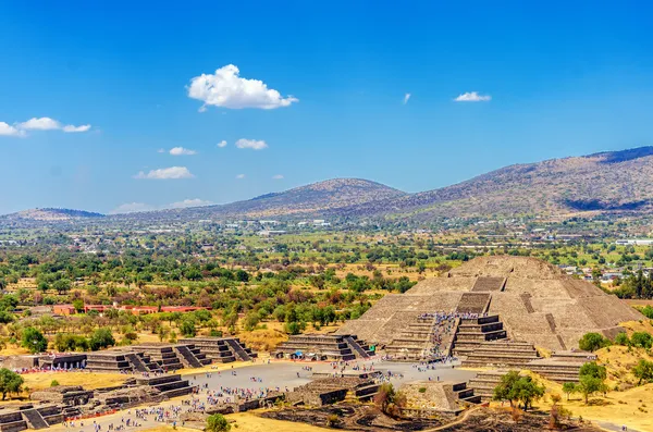 Piramide van de maan — Stockfoto