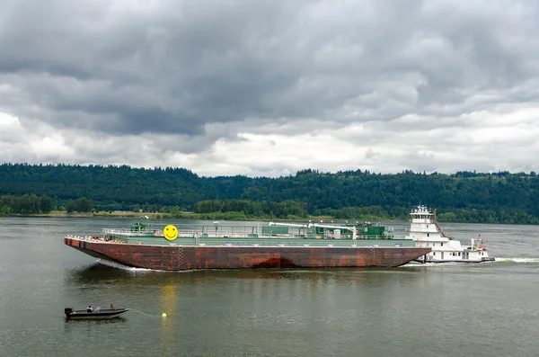Barge and Tug Boat — Stock Photo, Image