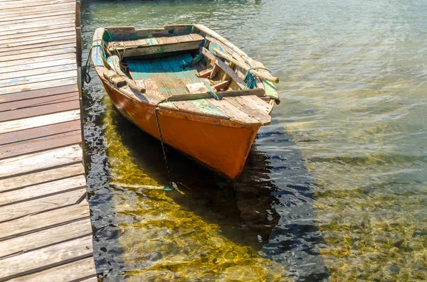 Old Orange Boat — Stock Photo, Image