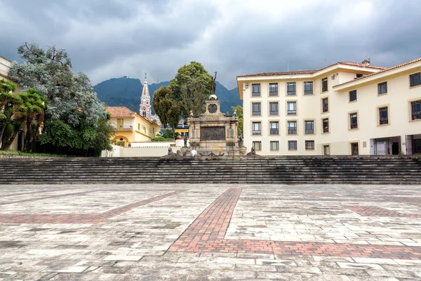 Plaza and Monument — Stock Photo, Image