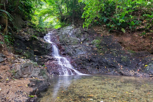 Cachoeira perto de Capurgana — Fotografia de Stock