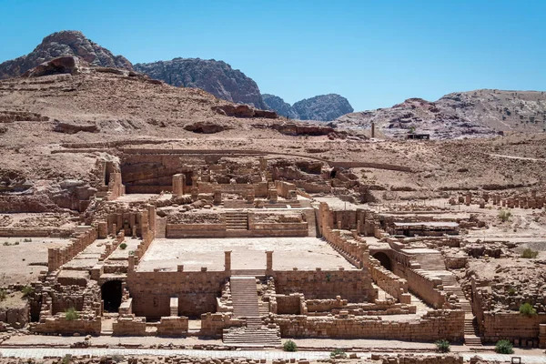 Vista Grande Templo Petra Jordânia Uma Das Sete Maravilhas Mundo — Fotografia de Stock