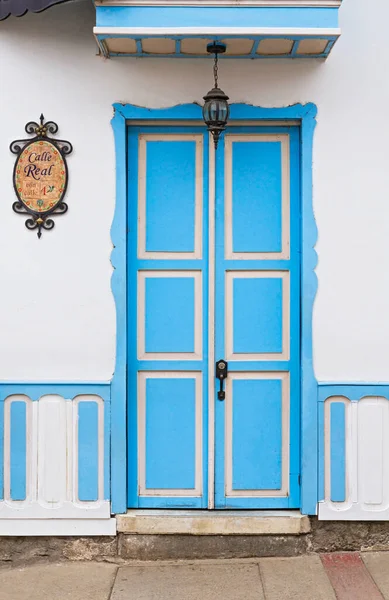 Krásné Fasády Domů Salento City Kolumbii Barevné Dveře Tradičních Domů Royalty Free Stock Obrázky