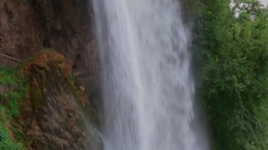 Ünlü Edessa şelalelerinin güzel manzarası. Yunanistan.