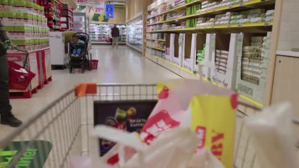 Processus Achat Supermarché Vue Intérieure Montrant Les Étagères Les Affichages — Video