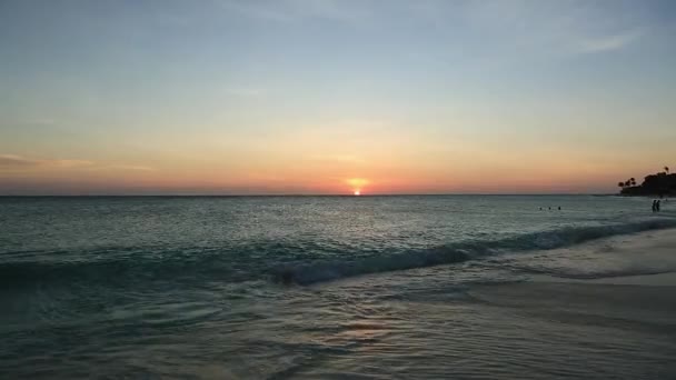 Krásný Západ Slunce Orlí Pláži Ostrově Aruba Karibik Úžasné Přírodní — Stock video
