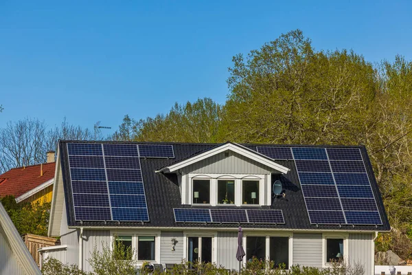Beautiful View House Roof Equipped Solar Panels Sweden Uppsala 2022 — Foto Stock