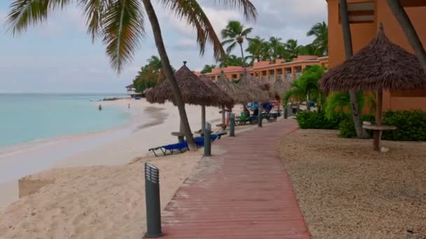 Prachtig Uitzicht Luxe Hotel Van Atlantische Oceaan Aruba Eiland Turkoois — Stockvideo