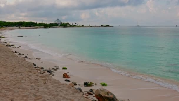 Piękny Widok Wybrzeża Oceanu Atlantyckiego Podczas Zachodu Słońca Wyspie Aruba — Wideo stockowe