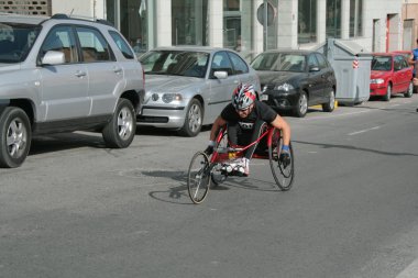 yarı maraton seyyar katılan