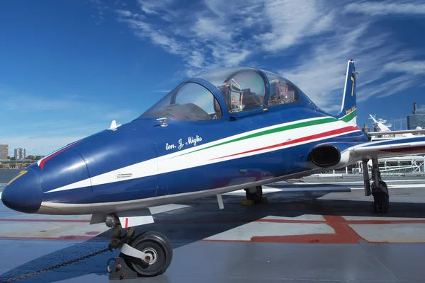 Aermacchi MB-3391 at Interpid Museum — Stock Photo, Image