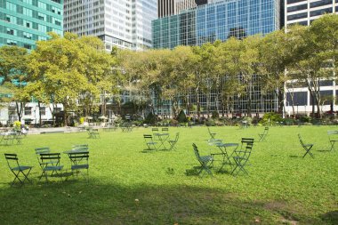 new York'taki Bryant Parkı boş