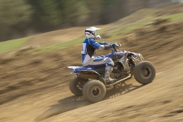 Tiro dinâmico de quad racer — Fotografia de Stock