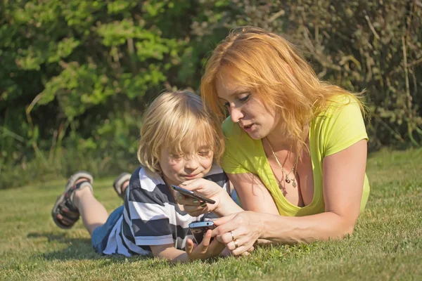 Smarta telefoner utbildning. — Stockfoto