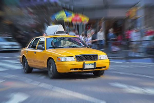 Yellow cab in New York. — Stock Photo, Image