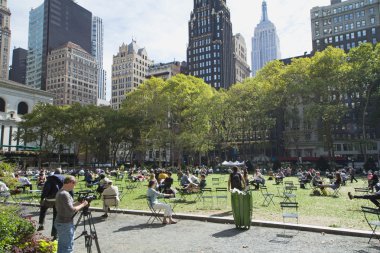 Siesta (midtown manhattan, new York'taki bryant Park'ta)