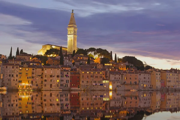 Rovinj au coucher du soleil. Croatie . — Photo