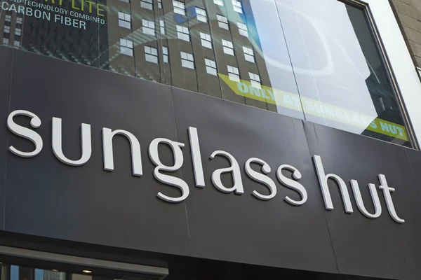 Sunglass Hut Company Sign — Stock Photo, Image