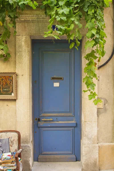 Old blue wooden entrance door — Stock Photo, Image