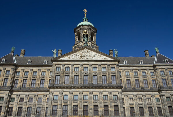 Королевский дворец на площади Дам, Амстердам
. 