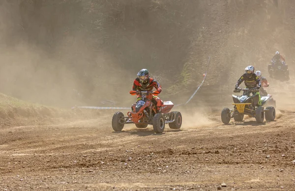 Mohelnice Tschechische Republik April 2022 Gruppe Von Quad Fahrern Staub — Stockfoto