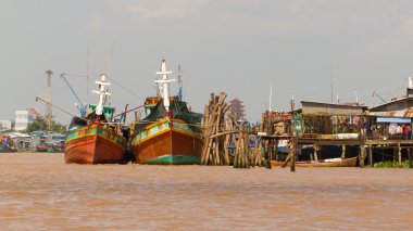 bir nehir mekong Deltası'nda balıkçı tekneleri