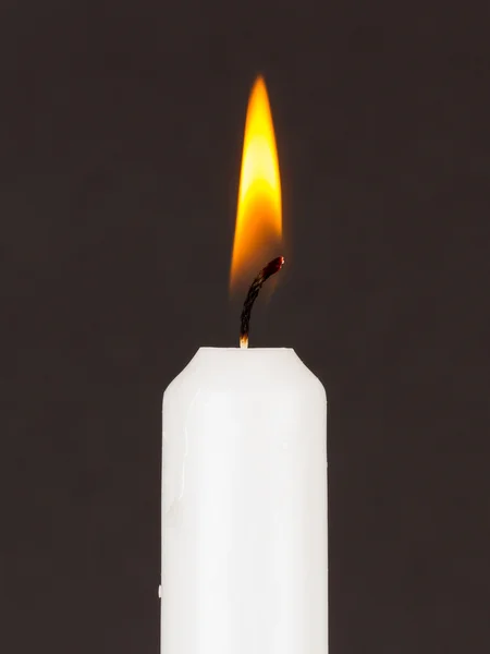Biała świeca na białym tle — Zdjęcie stockowe