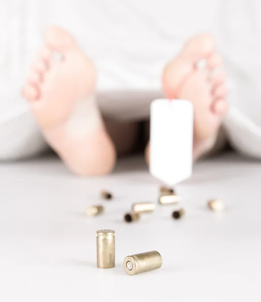 Dead body with toe tag — Stock Photo, Image