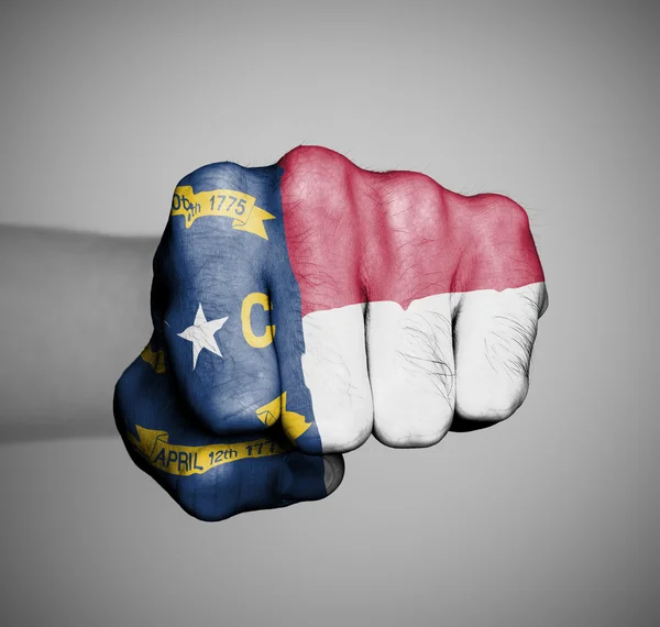 Stati Uniti, pugno con la bandiera di North Carolina — Foto Stock