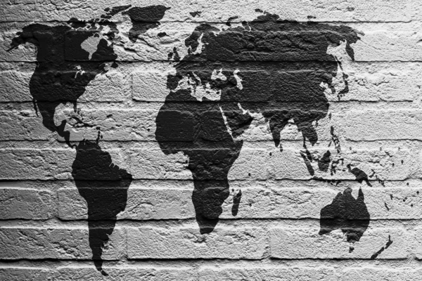 Muro di mattoni con un dipinto di una bandiera, Mappa del Mondo — Foto Stock