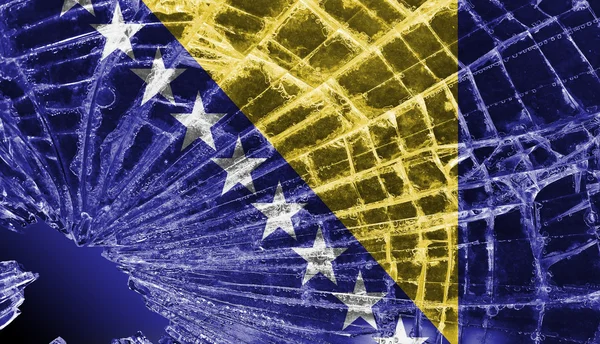Разбитое стекло или лёд с флагом, Босния и Герцеговина — стоковое фото