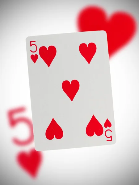 Jugando a las cartas, cinco corazones —  Fotos de Stock