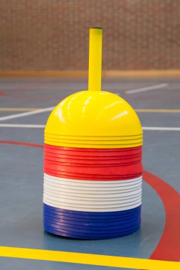 okul spor salonu iç