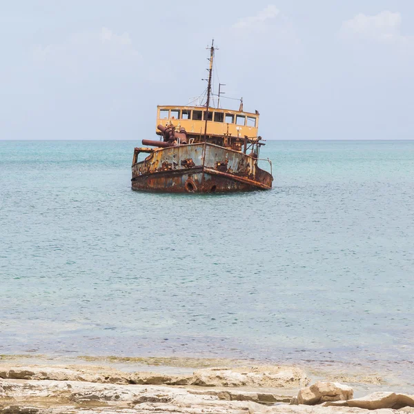 Niet-geïdentificeerde gezonken schip — Stockfoto