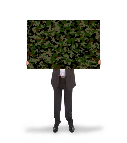 Zakenman met een grote kaart, camouflage — Stockfoto