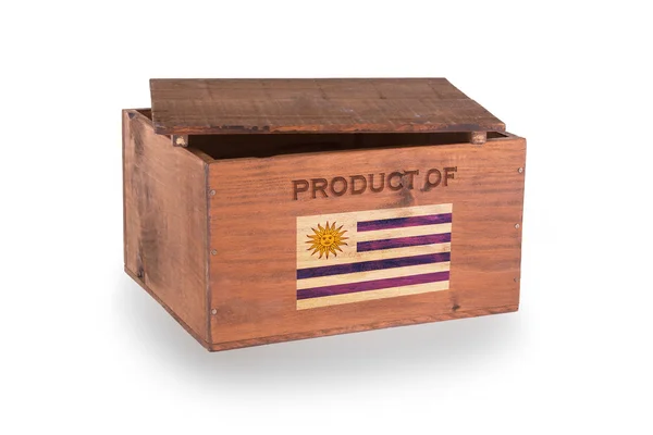 Caja de madera aislada sobre fondo blanco — Foto de Stock