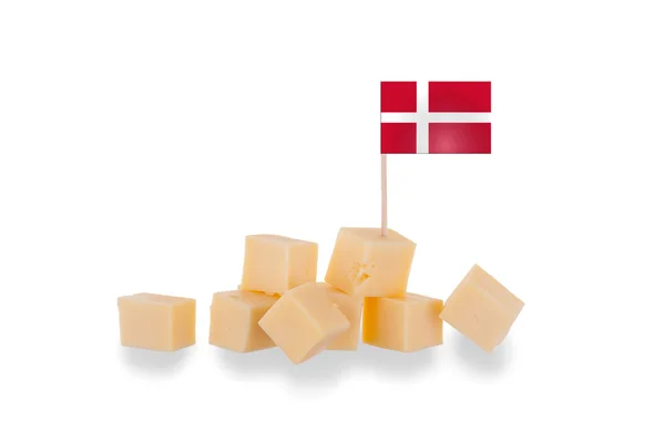 Stukken van kaas geïsoleerd op een witte achtergrond — Stockfoto