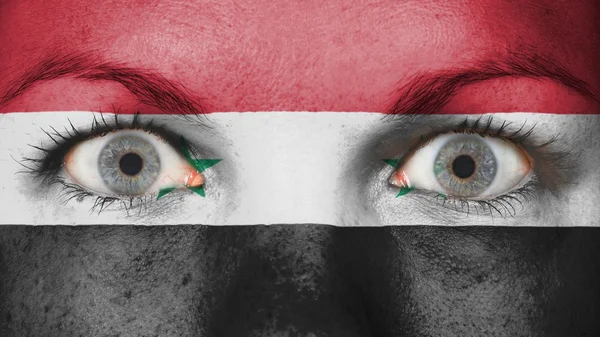 Augen zu und durch mit Flagge — Stockfoto