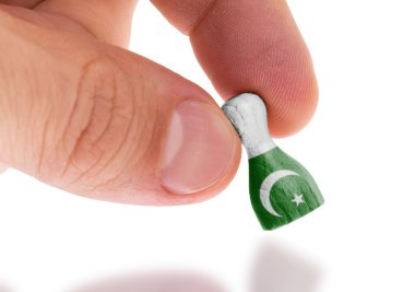 ahşap rehin tutan el, resim yapmak, seçici odak bayrak