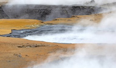Hver 'de kaynamış çamur havuzu, Kuzey İzlanda' da Namafjall (Krafla bölgesi))