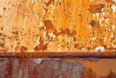 Westfjords, İzlanda 'nın kuzeybatısındaki eski paslı bir gemi enkazının detayları.