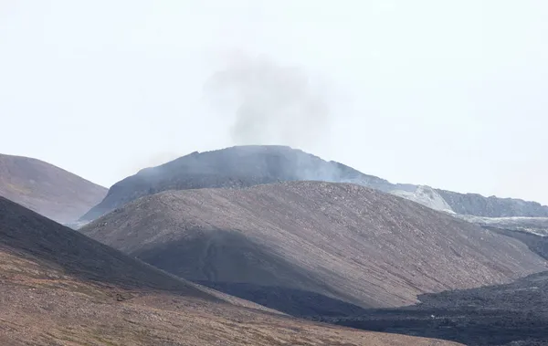 Fagradalsfjall Volcán Escupiendo Humo Verano 2021 — Foto de Stock