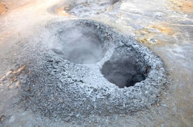 Hver 'de kaynamış çamur havuzu, Kuzey İzlanda' da Namafjall (Krafla bölgesi))